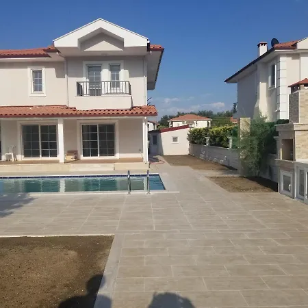 Villa Vista Gold