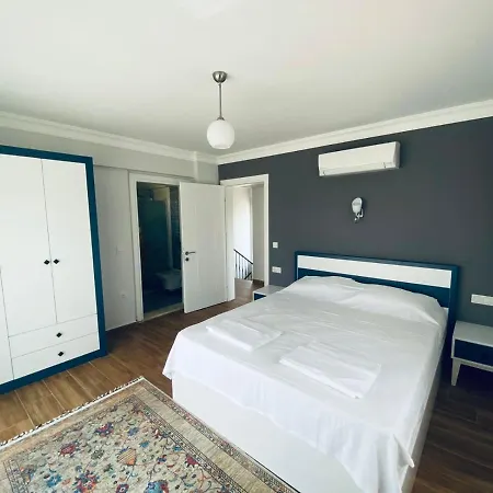 Villa Vista Gold *