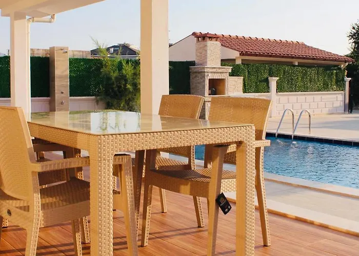 Vista Gold Villa