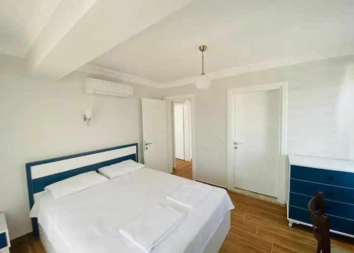 Villa Vista Gold